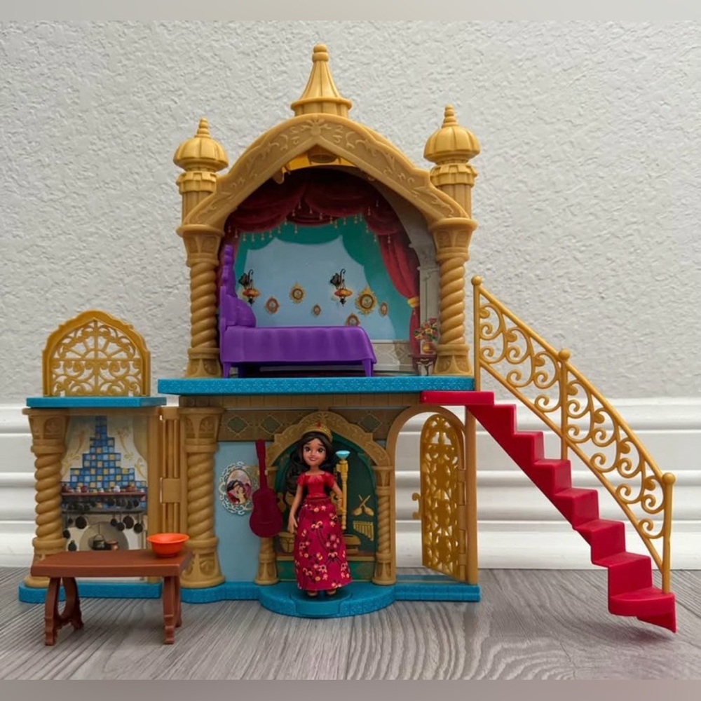 Disney Avalor Elena of Avalor
Palace Set